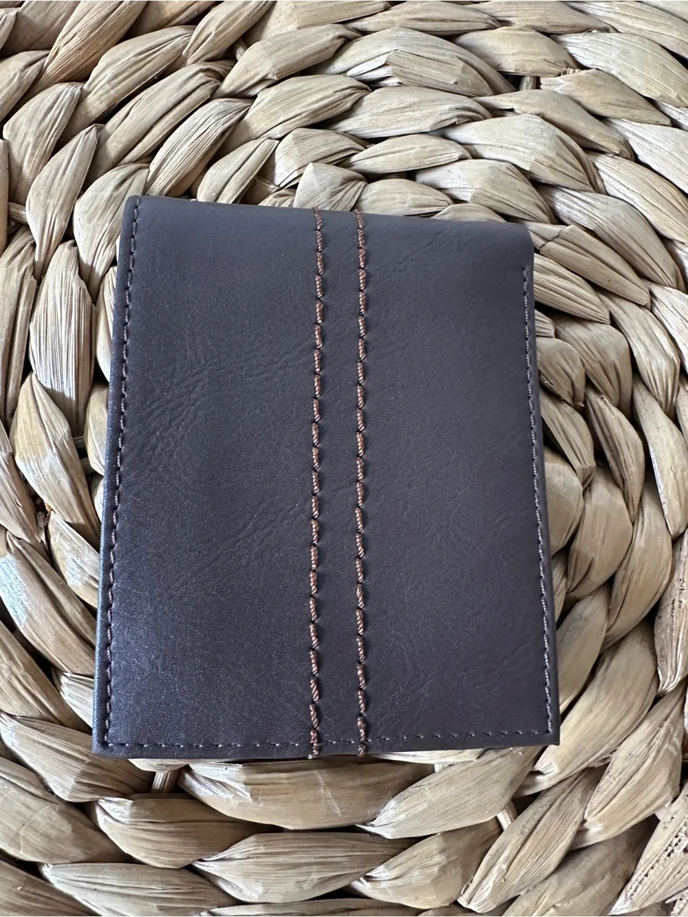 Columbia Men’s Brown Leather Bifold Wallet - Vertical Stitch Logo